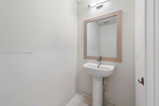 2505 NE 193rd Street 4202, Miami, FL 33180