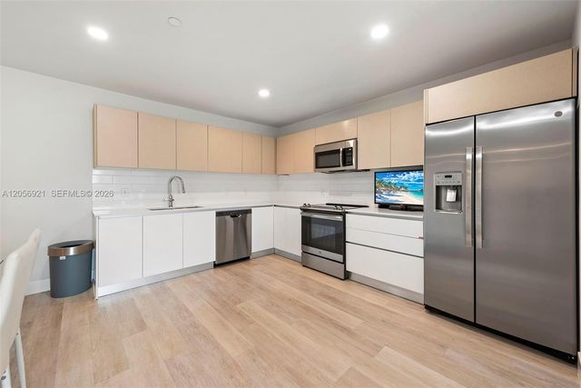 2505 NE 193rd Street 4202, Miami, FL 33180