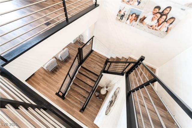 212 Harris Peak Street, Las Vegas, NV 89138