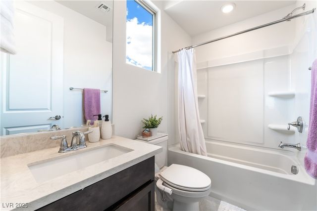 212 Harris Peak Street, Las Vegas, NV 89138