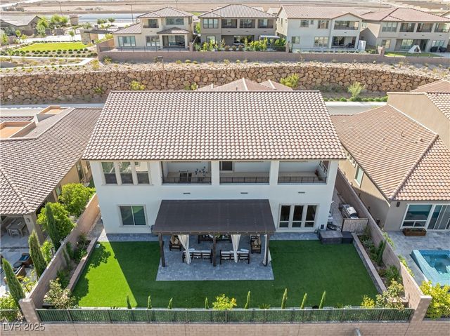 212 Harris Peak Street, Las Vegas, NV 89138