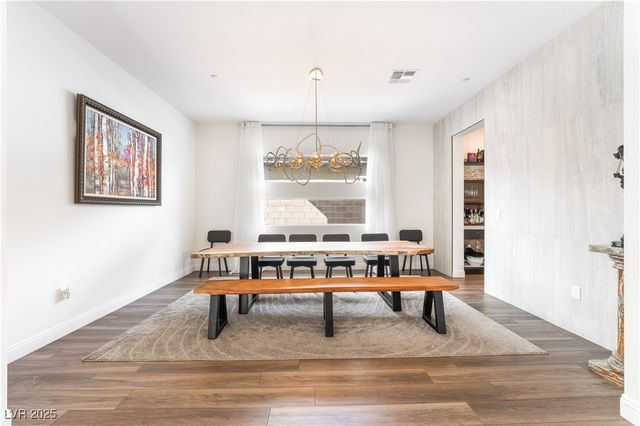 212 Harris Peak Street, Las Vegas, NV 89138