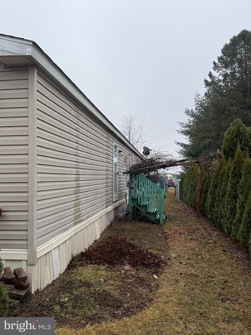 118 TOWER CIRCLE, Carlisle, PA 17013