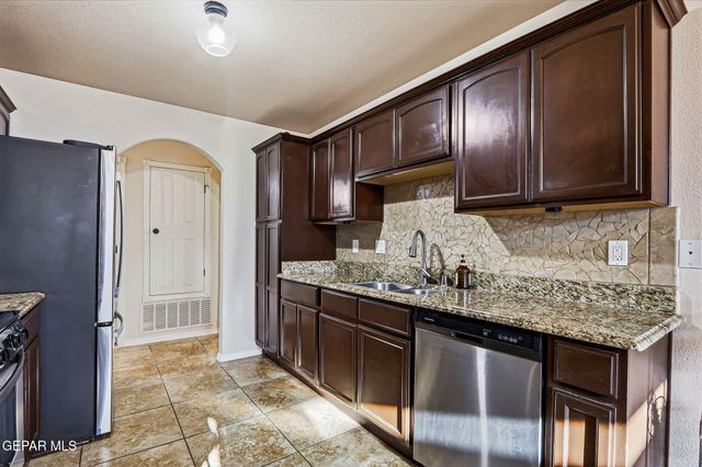 14540 SMOKEY POINT Drive, El Paso, TX 79938