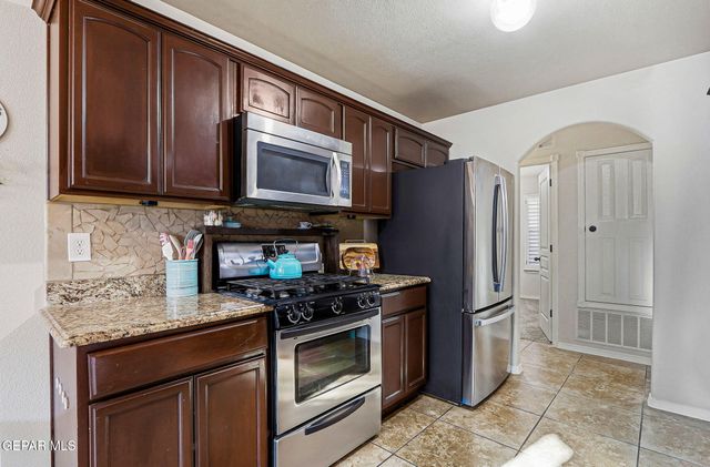 14540 SMOKEY POINT Drive, El Paso, TX 79938