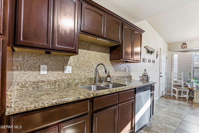 14540 SMOKEY POINT Drive, El Paso, TX 79938