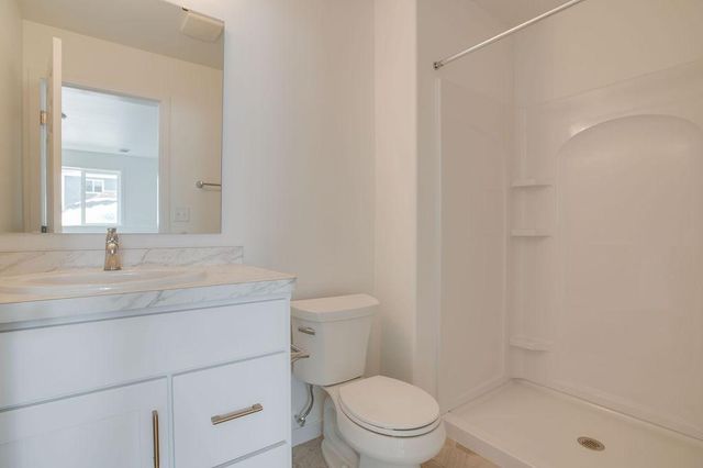 2517 36th Avenue S, Moorhead, MN 56560