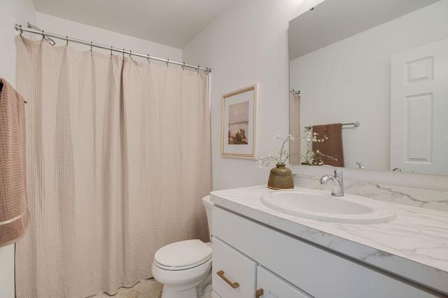 2517 36th Avenue S, Moorhead, MN 56560