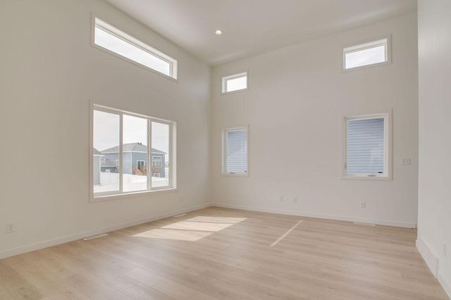 2517 36th Avenue S, Moorhead, MN 56560