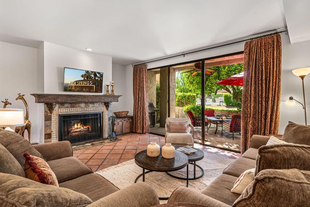 215 Calle Bravo, Palm Springs, CA 92264