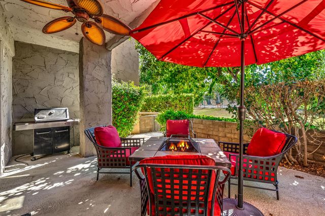 215 Calle Bravo, Palm Springs, CA 92264