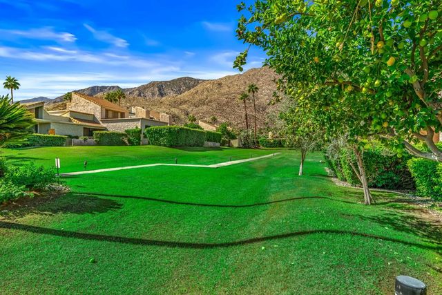 215 Calle Bravo, Palm Springs, CA 92264