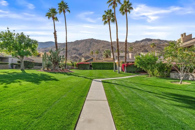 215 Calle Bravo, Palm Springs, CA 92264