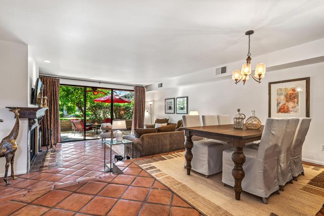 215 Calle Bravo, Palm Springs, CA 92264