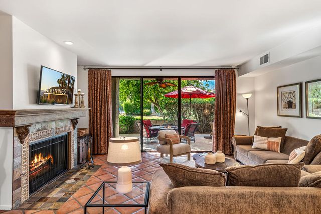 215 Calle Bravo, Palm Springs, CA 92264