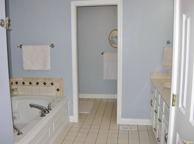 607 Winstead Way, Evansville, IN 47712