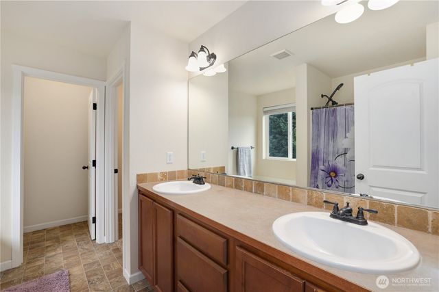 6857 Flute Street SE, Lacey, WA 98513