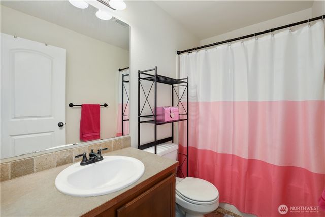 6857 Flute Street SE, Lacey, WA 98513