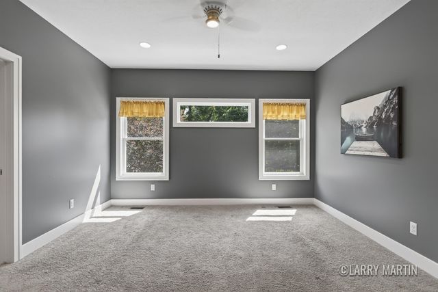 5982 Canal Avenue Sw, City Of Wyoming, MI 49418