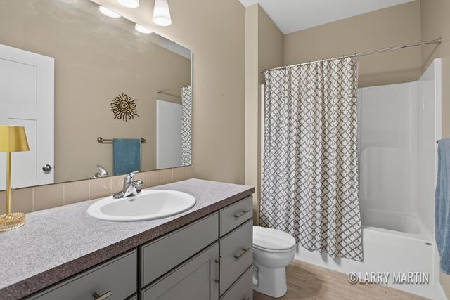 5982 Canal Avenue Sw, City Of Wyoming, MI 49418