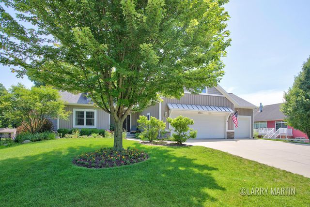 5982 Canal Avenue Sw, City Of Wyoming, MI 49418