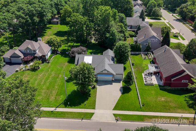5982 Canal Avenue Sw, City Of Wyoming, MI 49418