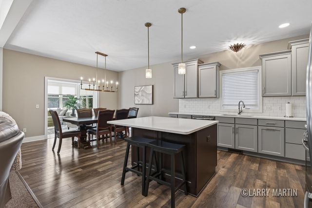 5982 Canal Avenue Sw, City Of Wyoming, MI 49418