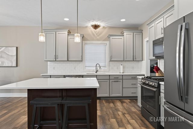 5982 Canal Avenue Sw, City Of Wyoming, MI 49418
