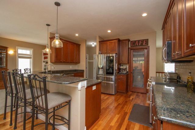 2346 Abbywood Lane, North Mankato, MN 56003
