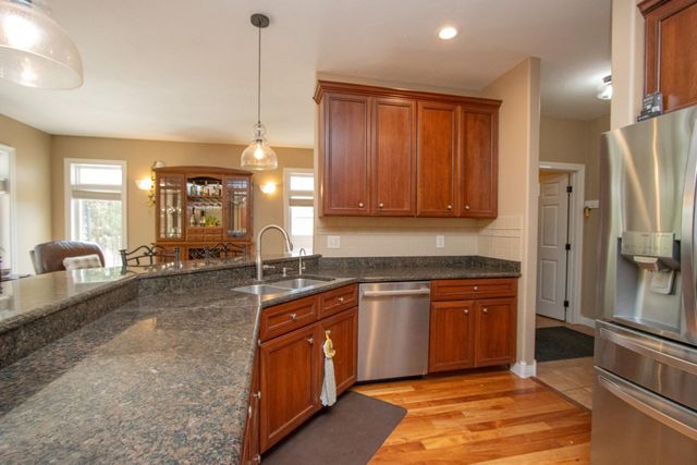 2346 Abbywood Lane, North Mankato, MN 56003