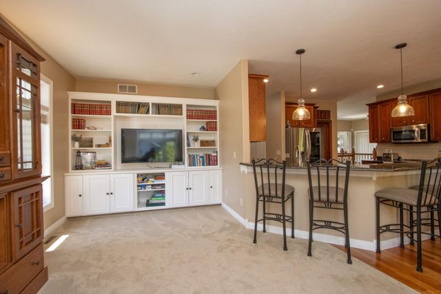 2346 Abbywood Lane, North Mankato, MN 56003