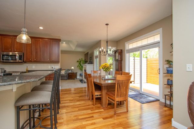 2346 Abbywood Lane, North Mankato, MN 56003