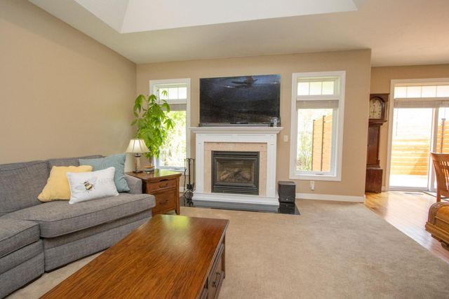 2346 Abbywood Lane, North Mankato, MN 56003