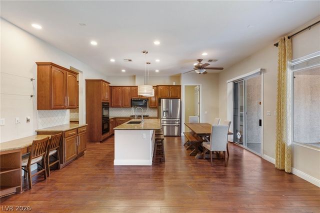8088 Winchester Bluff Street, Las Vegas, NV 89131
