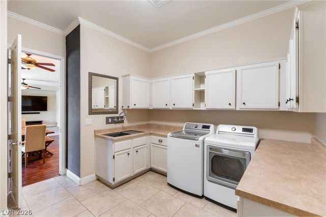 8088 Winchester Bluff Street, Las Vegas, NV 89131