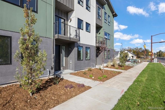 8408 W 52nd Avenue, Arvada, CO 80002