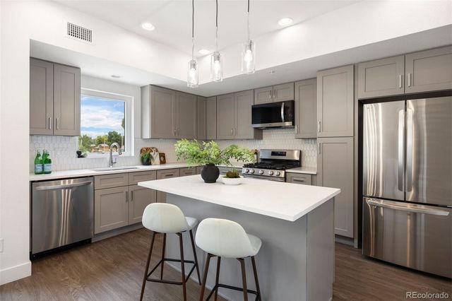 8408 W 52nd Avenue, Arvada, CO 80002