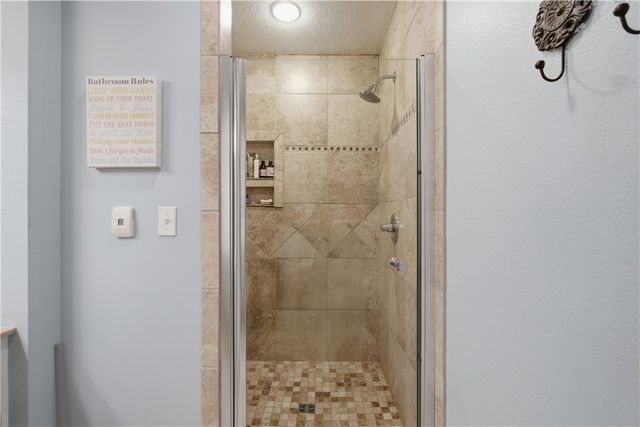 16 Ledbetter Lane, Bella Vista, AR 72715