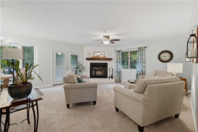 16 Ledbetter Lane, Bella Vista, AR 72715