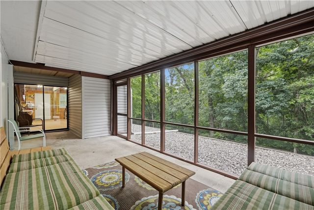 16 Ledbetter Lane, Bella Vista, AR 72715