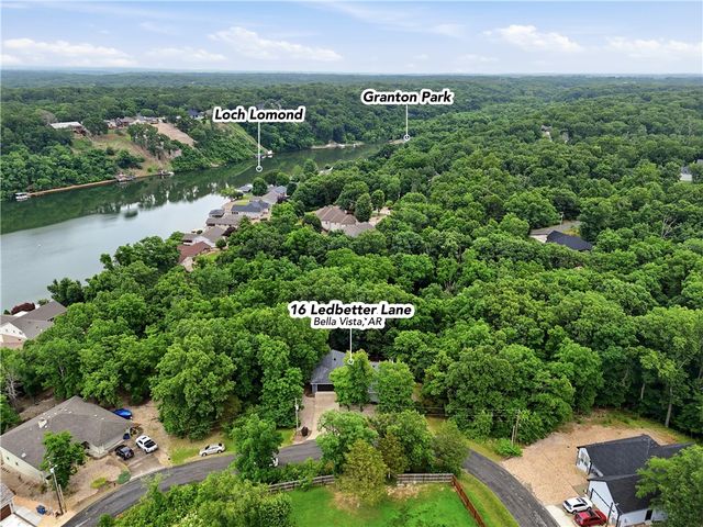 16 Ledbetter Lane, Bella Vista, AR 72715