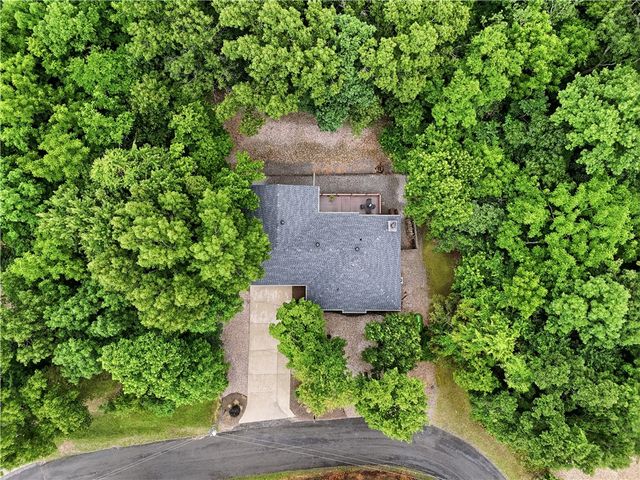 16 Ledbetter Lane, Bella Vista, AR 72715