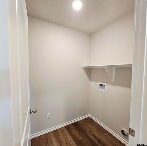 1700 Meadow Lane, Whitehouse, TX 75791