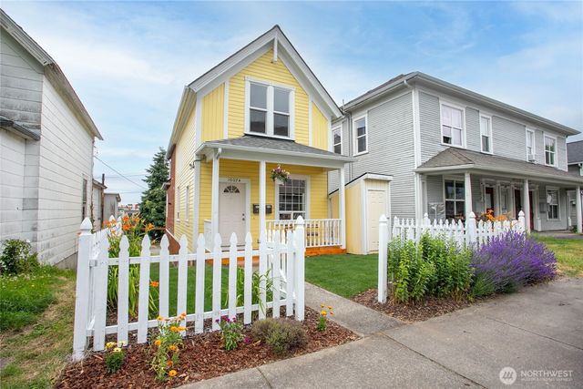 1007 N Forest Street, Bellingham, WA 98225