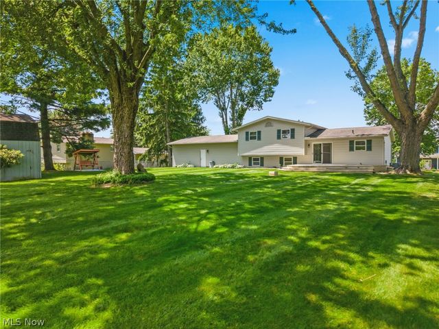 8540 Morrilton Circle NW, North Canton, OH 44720