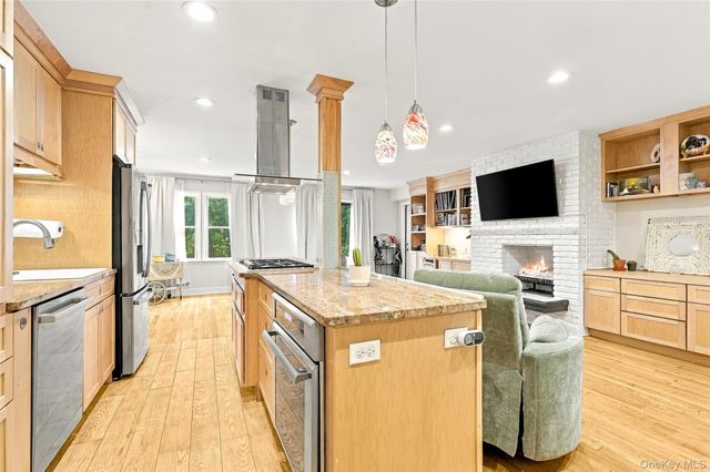 216 Purchase Street F, Rye, NY 10580