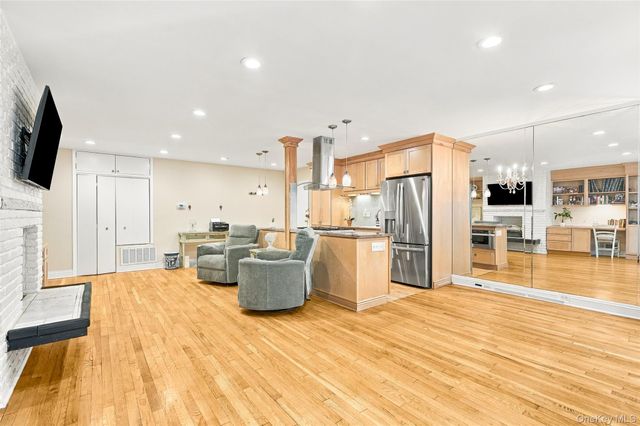 216 Purchase Street F, Rye, NY 10580