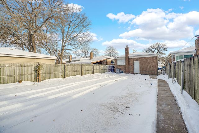 4322 S Keating Avenue, Chicago, IL 60632