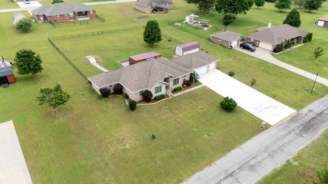 63941 E 297 Lane, Grove, OK 74344