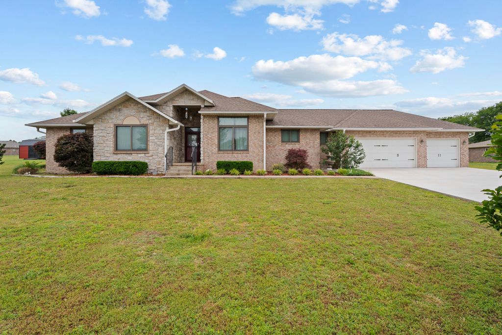 63941 E 297 Lane, Grove, OK 74344